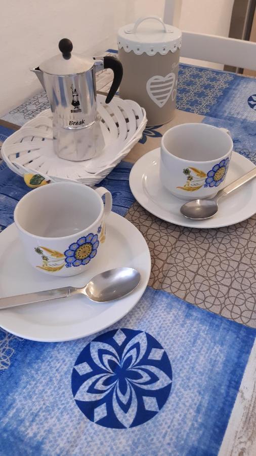 Bed and Breakfast On The Road Telti Exterior foto